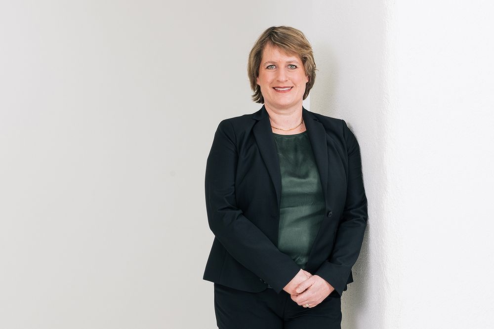 Sabine D'Amelio-Favez, Direktorin